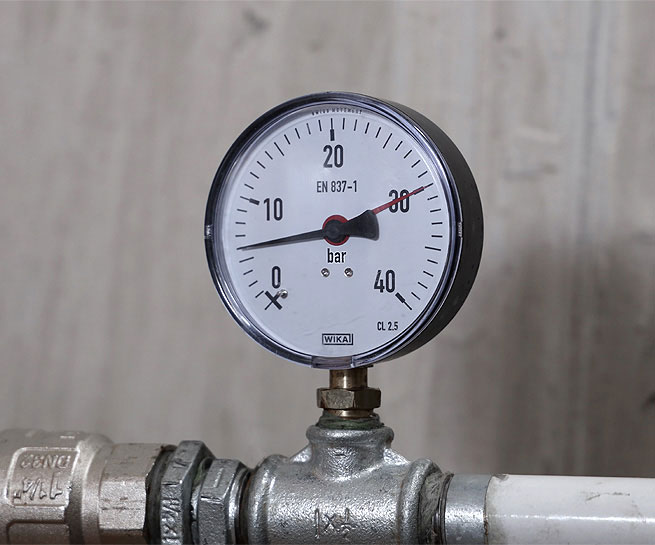 Barometer on Pressure Vessel